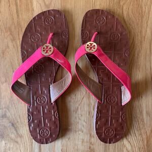 Tory Burch Thora Leather Flip Flop Sandal in "Hibiscus Flower" Pink Size 9